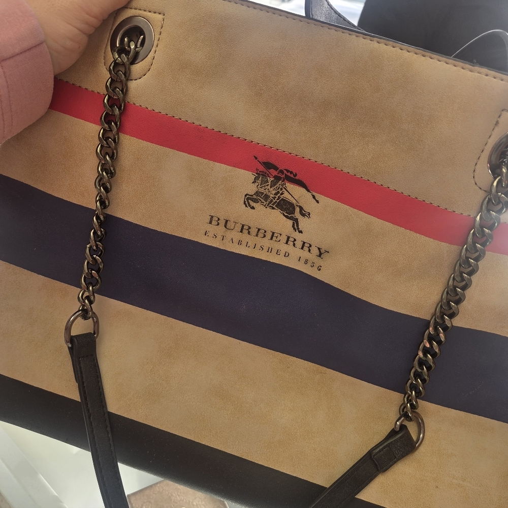 Burberry Bags Authentique